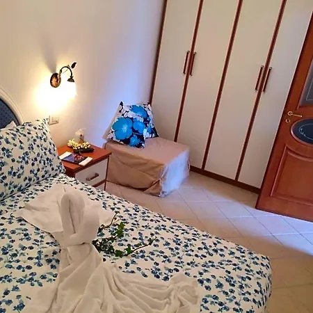 Casetta Anacaprese Bed and breakfast