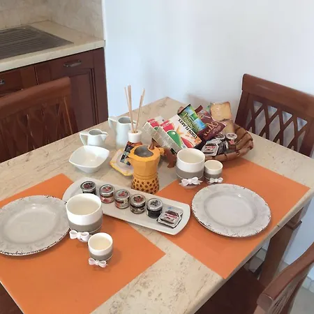 Bed & Breakfast Casetta Anacaprese 2*