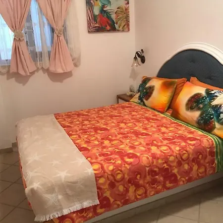 Casetta Anacaprese 2*